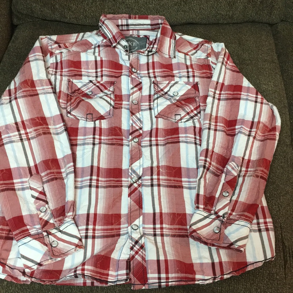 BKE Buckle long sleeve snap front shirt